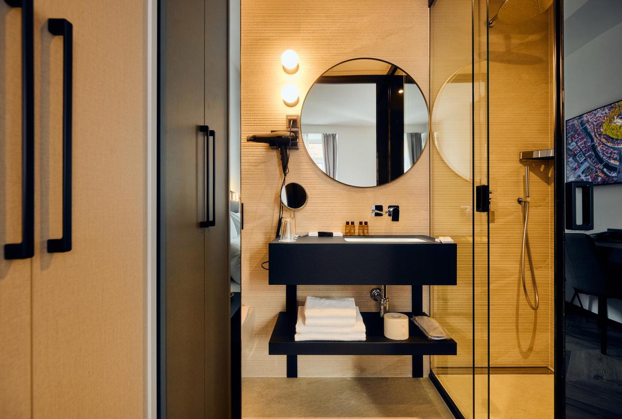 The Hotel Ljubljana Kültér fotó